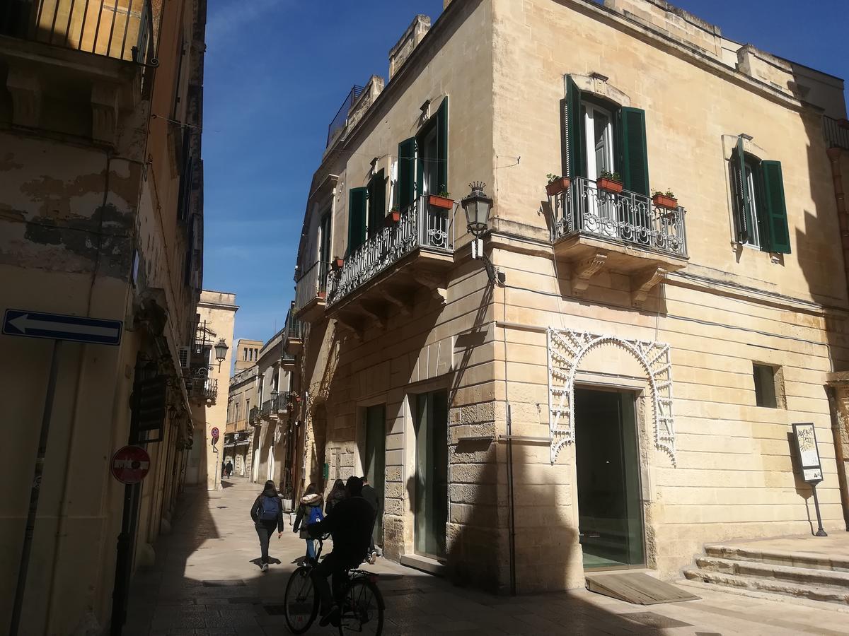 Dimora Dell'Artista Acomodação com café da manhã Lecce Exterior foto