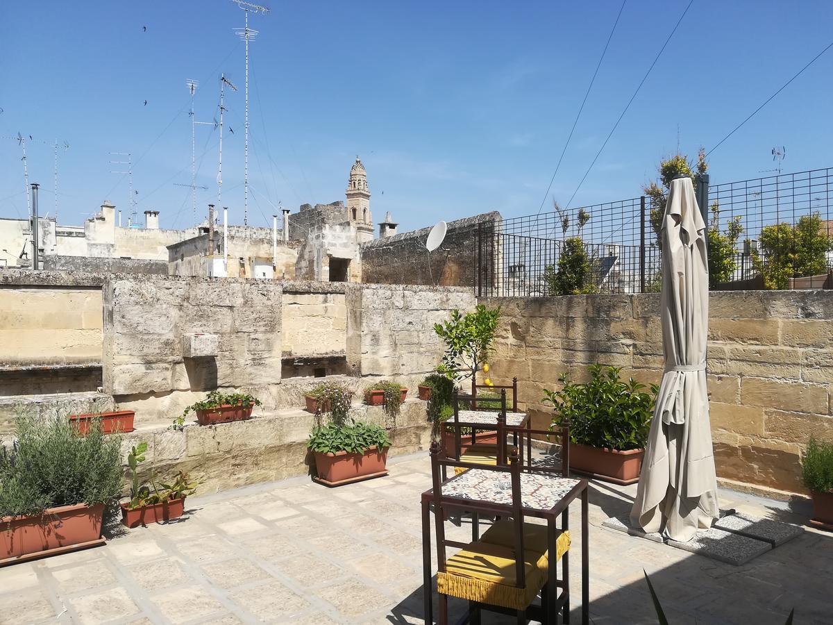 Dimora Dell'Artista Acomodação com café da manhã Lecce Exterior foto