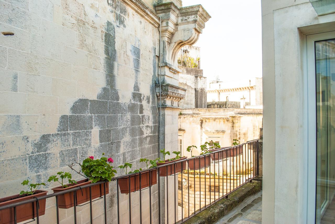 Dimora Dell'Artista Acomodação com café da manhã Lecce Exterior foto