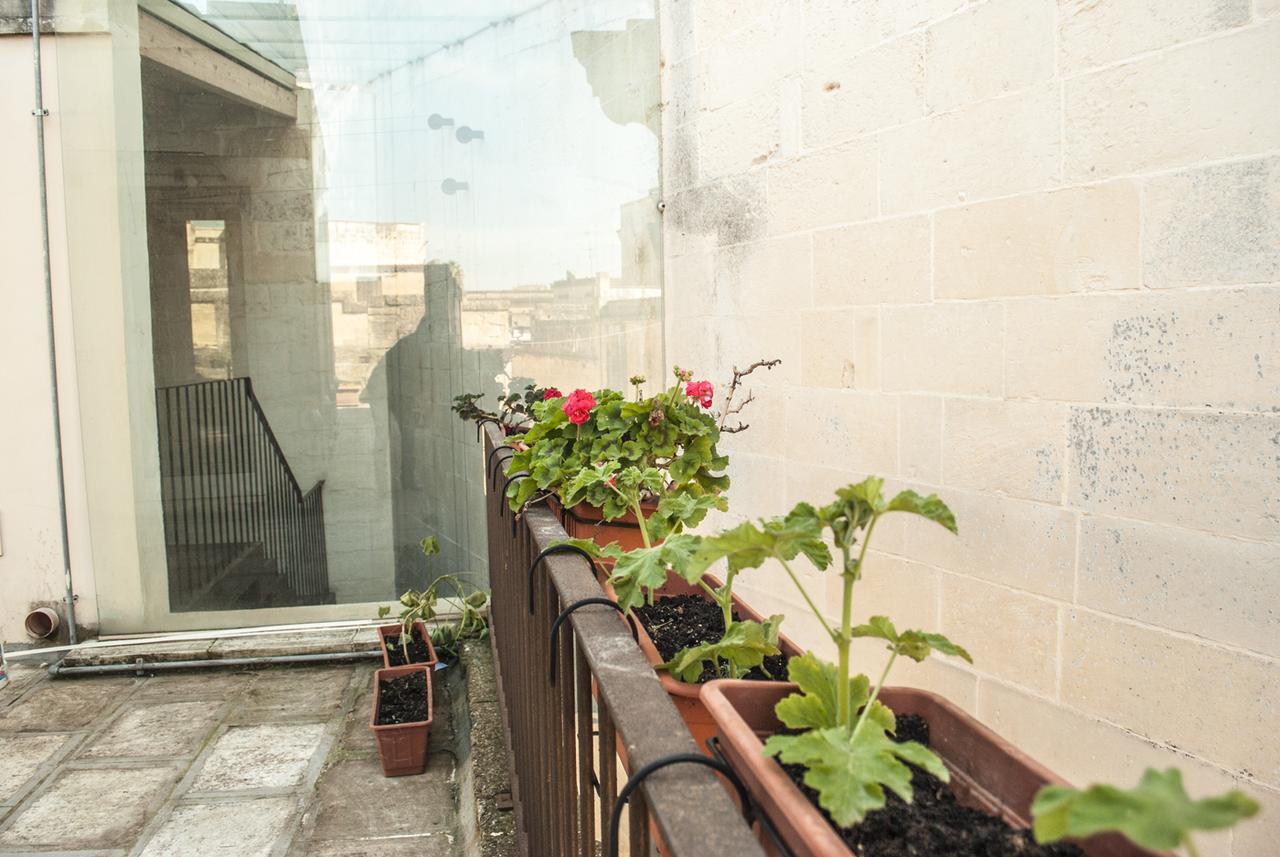 Dimora Dell'Artista Acomodação com café da manhã Lecce Exterior foto