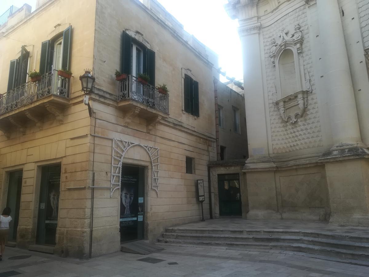 Dimora Dell'Artista Acomodação com café da manhã Lecce Exterior foto