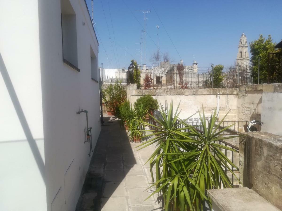 Dimora Dell'Artista Acomodação com café da manhã Lecce Exterior foto